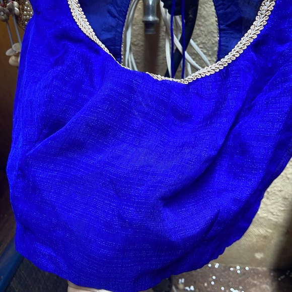 6️⃣5️⃣0️⃣ Saree Blouse. Size - M-L - Picture 9 of 13